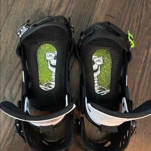 LIBTECH Bent Metal Snowboard Bindings size M used 15 days $349 new